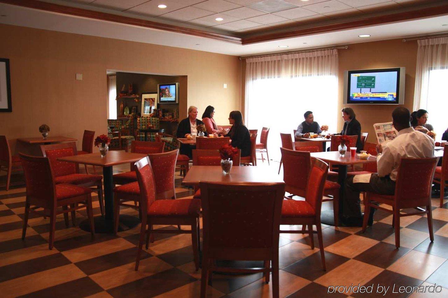 فندق هامبتون إن بوسطن لوغان إيربورت المطعم الصورة